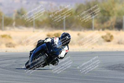 media/Jan-09-2022-SoCal Trackdays (Sun) [[2b1fec8404]]/Turn 6 (1035am)/